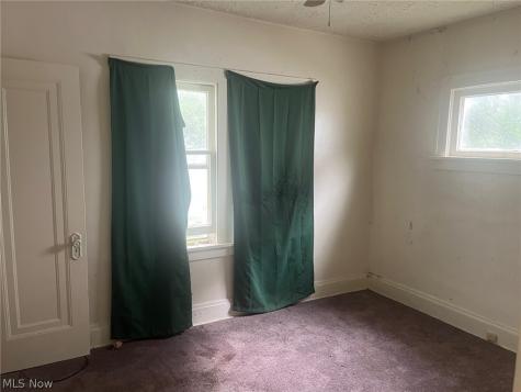 1083 E 177th Street Cleveland OH 44119