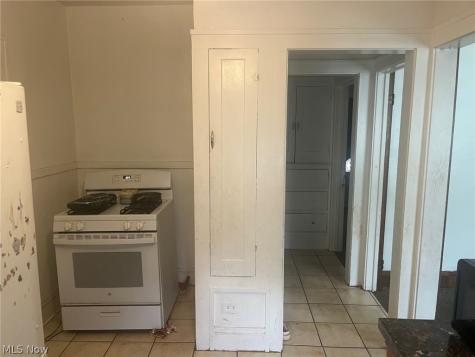 1083 E 177th Street Cleveland OH 44119