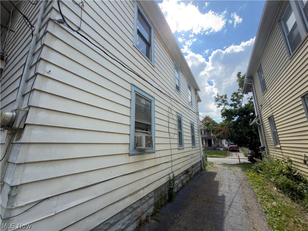4101 E 64th Street Cleveland OH 44105