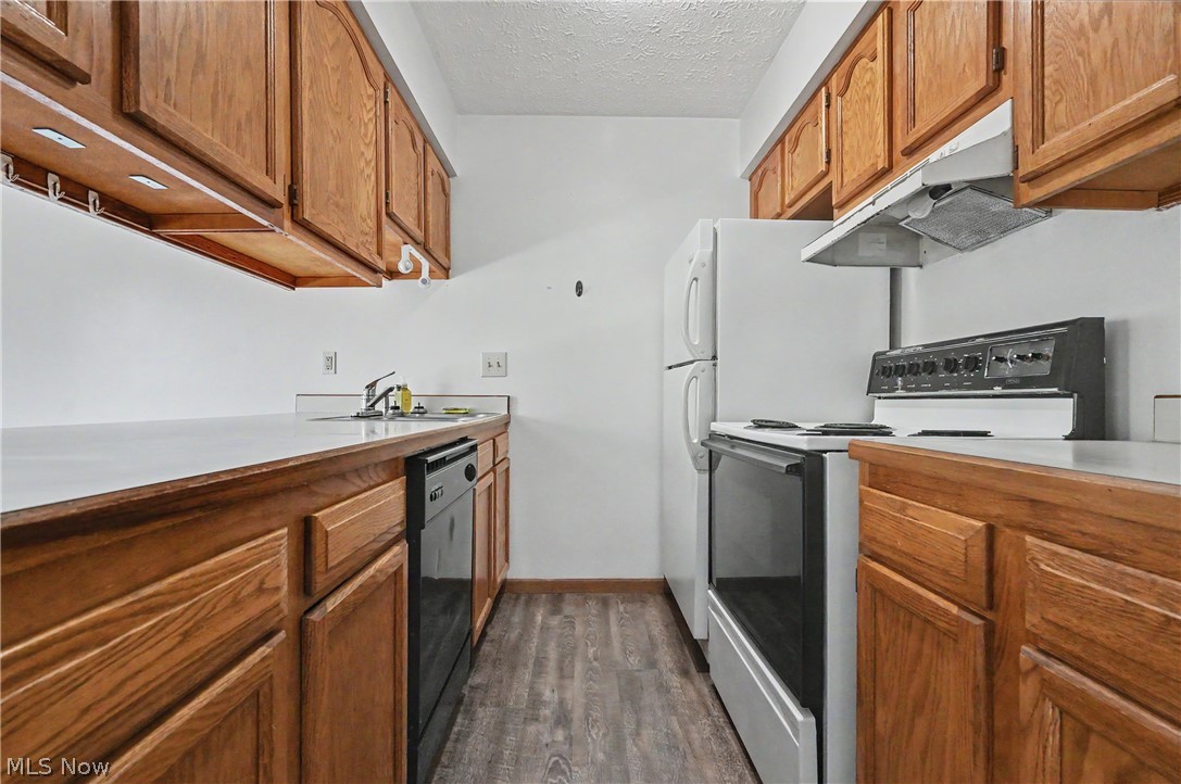 1112 - 1120 Emmitt Road Akron OH 44306
