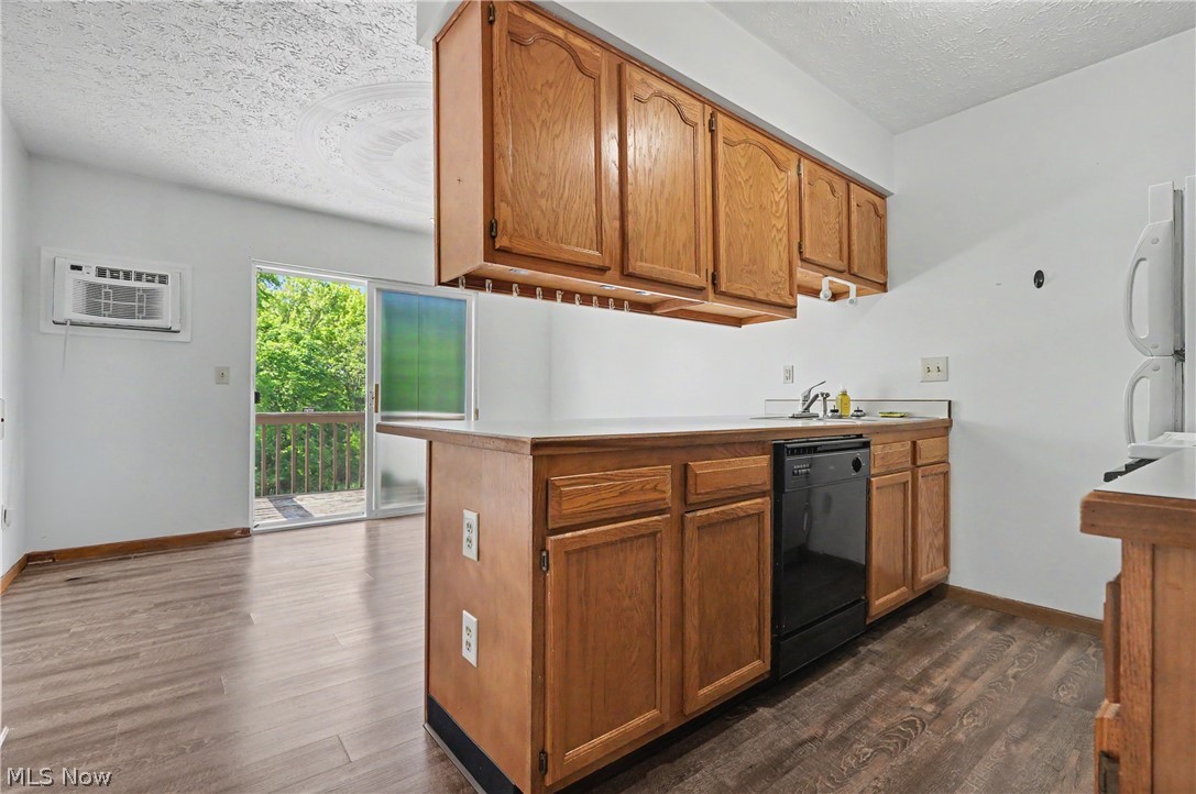 1112 - 1120 Emmitt Road Akron OH 44306