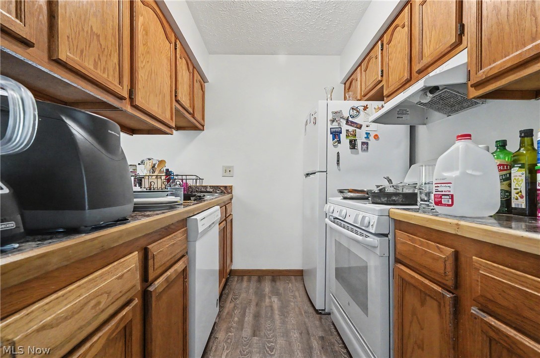 1112 - 1120 Emmitt Road Akron OH 44306