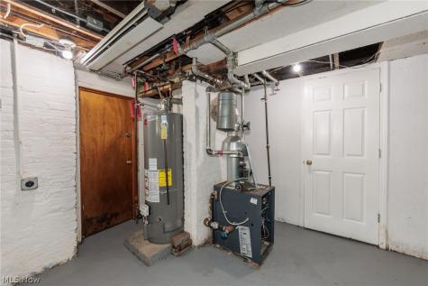 2026 W 89th Street Cleveland OH 44102