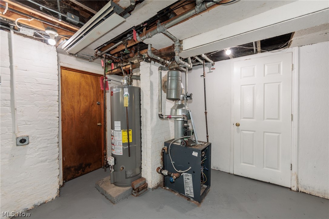 2026 W 89th Street Cleveland OH 44102