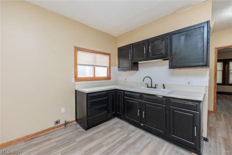2026 W 89th Street Cleveland OH 44102