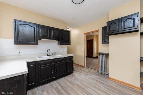 2026 W 89th Street Cleveland OH 44102