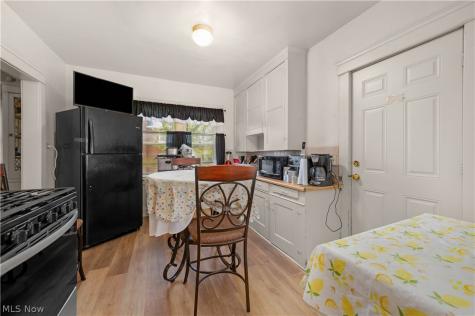 9701 Parkview Avenue Cleveland OH 44104