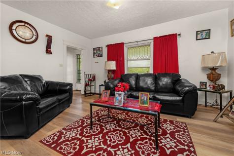 9701 Parkview Avenue Cleveland OH 44104