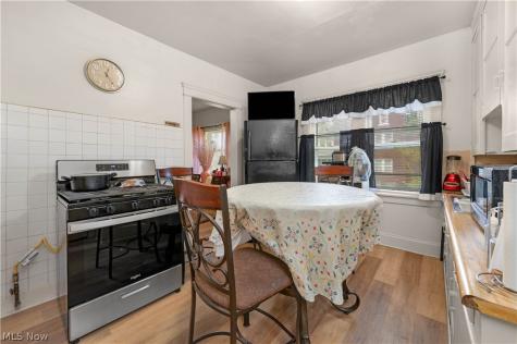 9701 Parkview Avenue Cleveland OH 44104