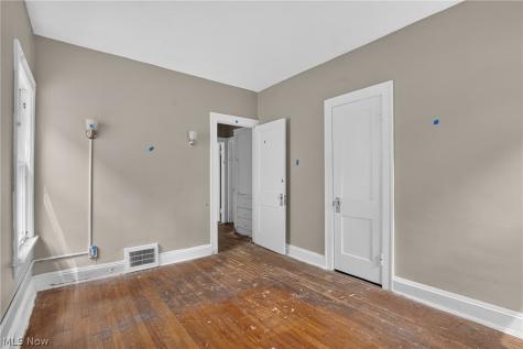 3597 E 154th Street Cleveland OH 44120