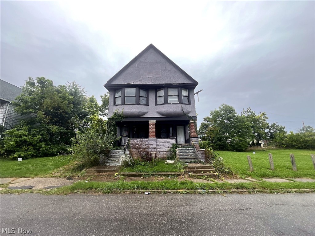 1876 Penrose Avenue East Cleveland OH 44112