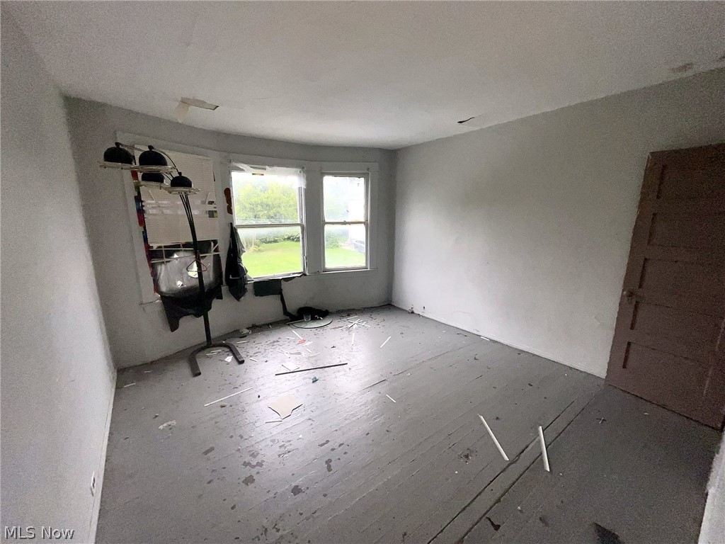 1876 Penrose Avenue East Cleveland OH 44112