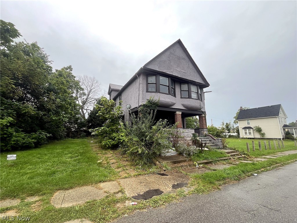 1876 Penrose Avenue East Cleveland OH 44112