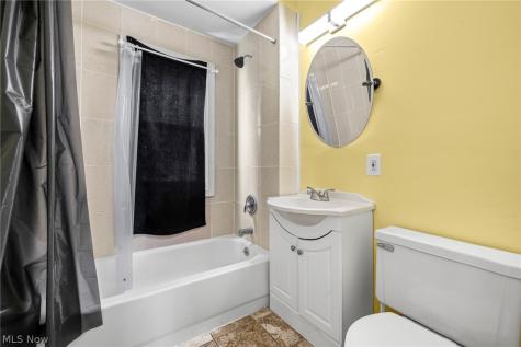 4608 Bucyrus Avenue Cleveland OH 44109