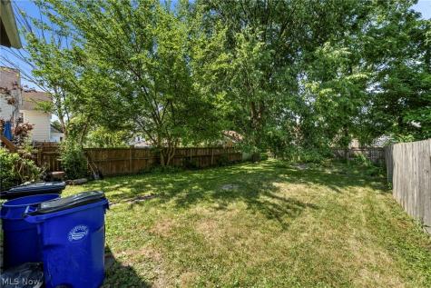 4608 Bucyrus Avenue Cleveland OH 44109