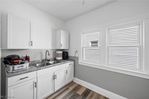 4608 Bucyrus Avenue Cleveland OH 44109