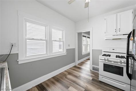 4608 Bucyrus Avenue Cleveland OH 44109