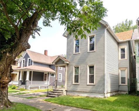 7110 Lawn Avenue Cleveland OH 44102