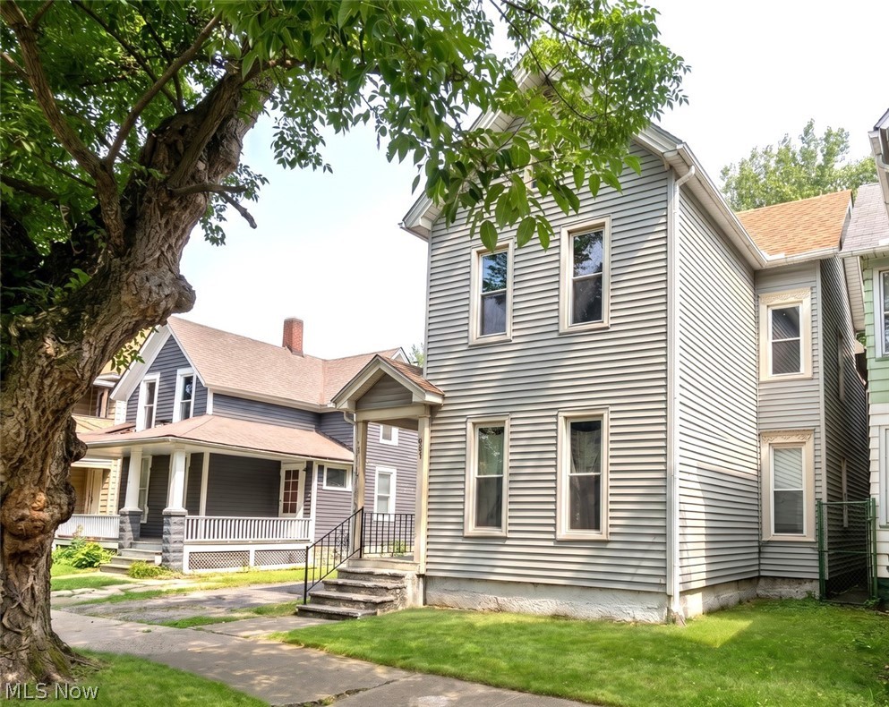7110 Lawn Avenue Cleveland OH 44102