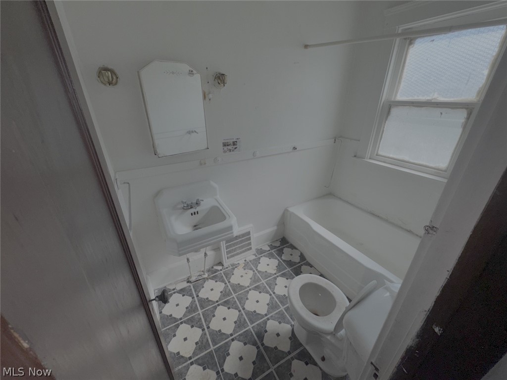 3049 E 116th Street Cleveland OH 44120
