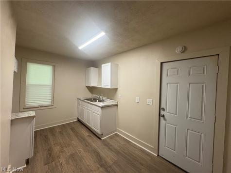 3323 E 143rd Street Cleveland OH 44120