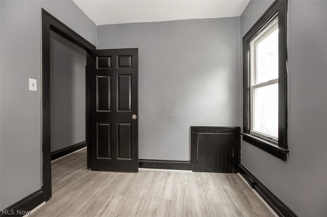 1868-1870 Lampson Road East Cleveland OH 44112