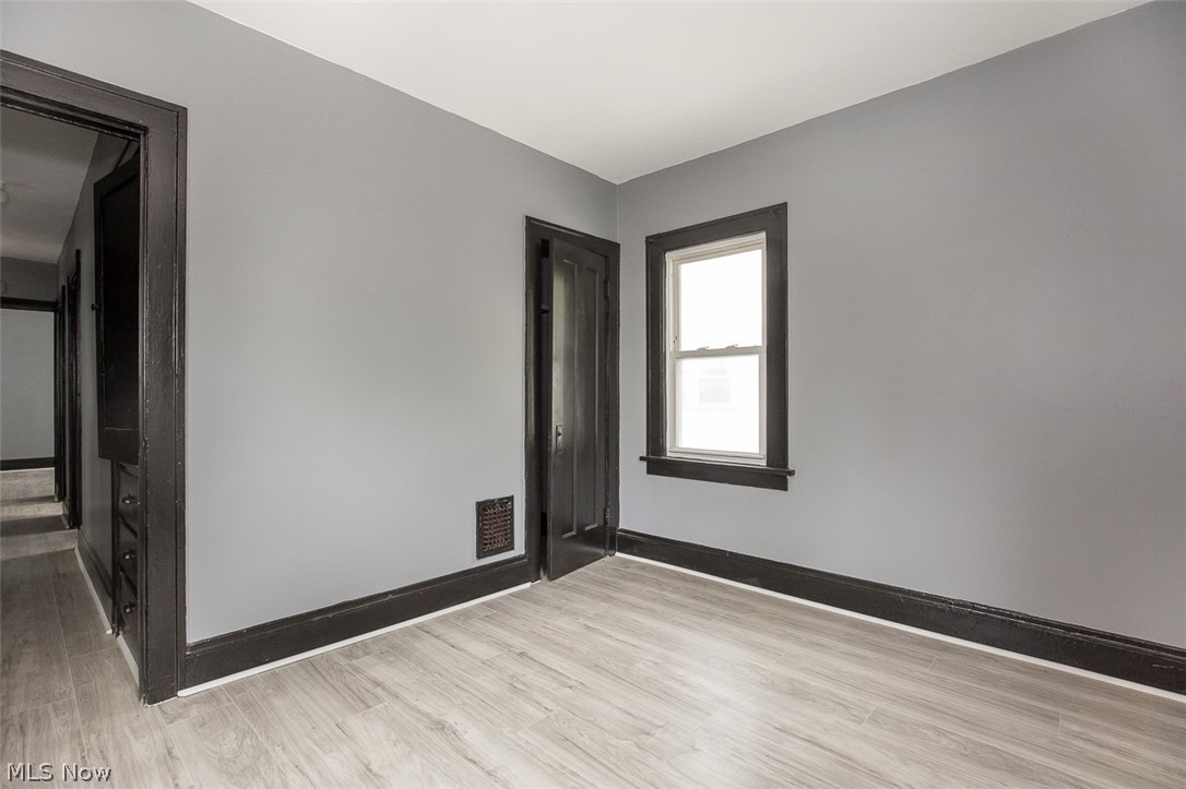 1868-1870 Lampson Road East Cleveland OH 44112