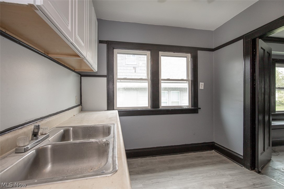 1868-1870 Lampson Road East Cleveland OH 44112