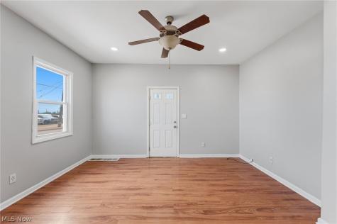 6905 Denison Avenue Cleveland OH 44102