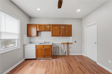 6905 Denison Avenue Cleveland OH 44102