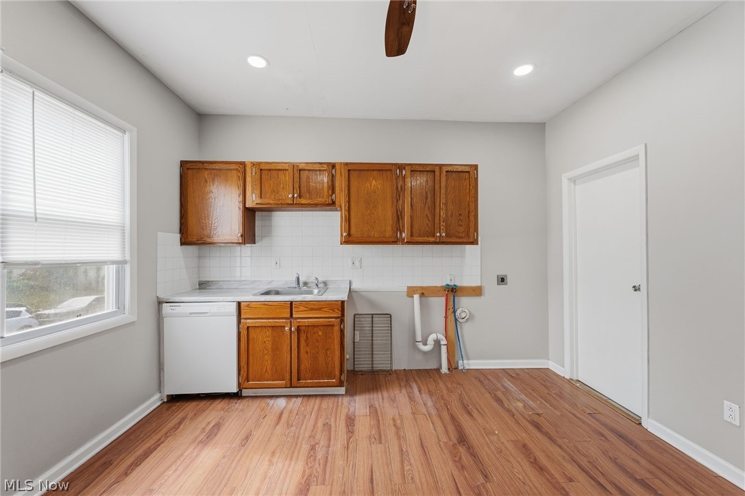 6905 Denison Avenue Cleveland OH 44102