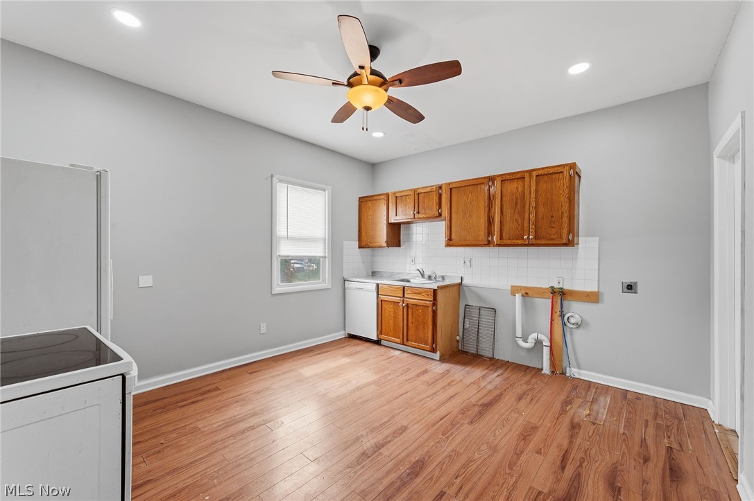 6905 Denison Avenue Cleveland OH 44102