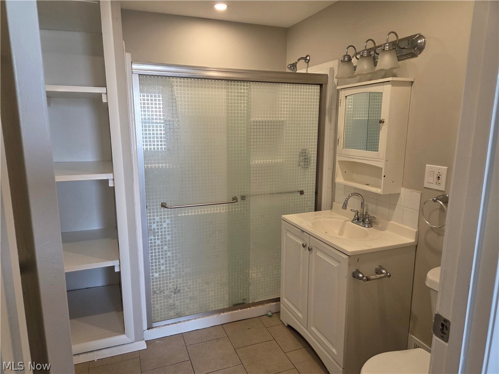 6905 Denison Avenue Cleveland OH 44102