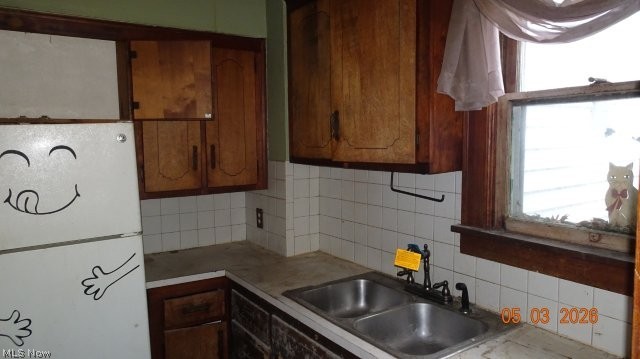 2353 Livingston Lorain OH 44052
