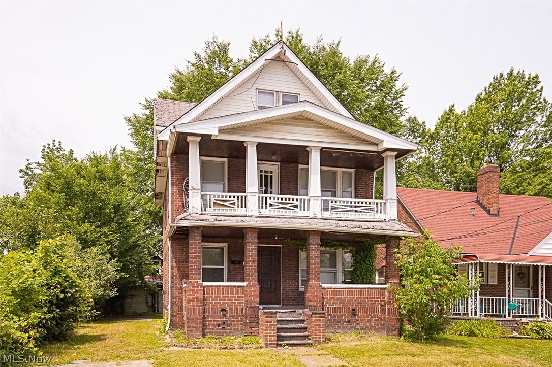 716 E 160th Street Cleveland OH 44110