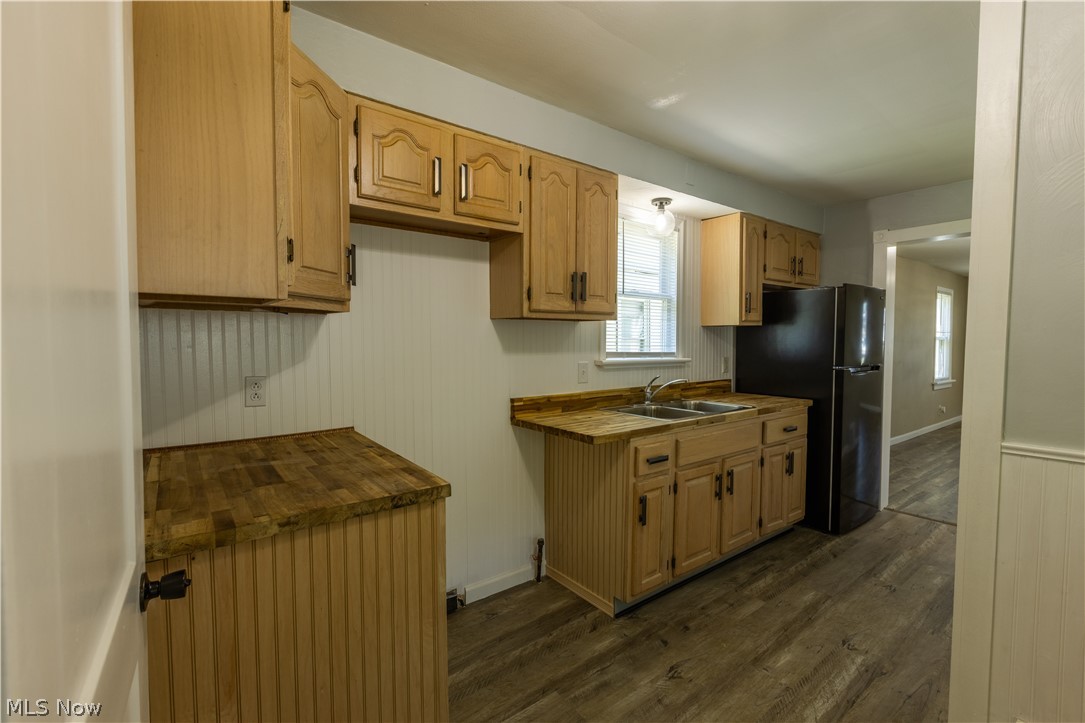 1182 Youngstown Road SE Warren OH 44484