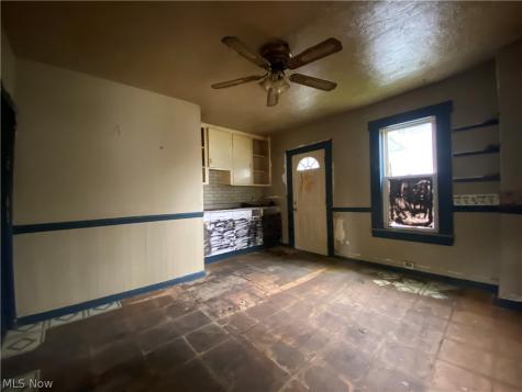 3661 E 59th Street Cleveland OH 44105