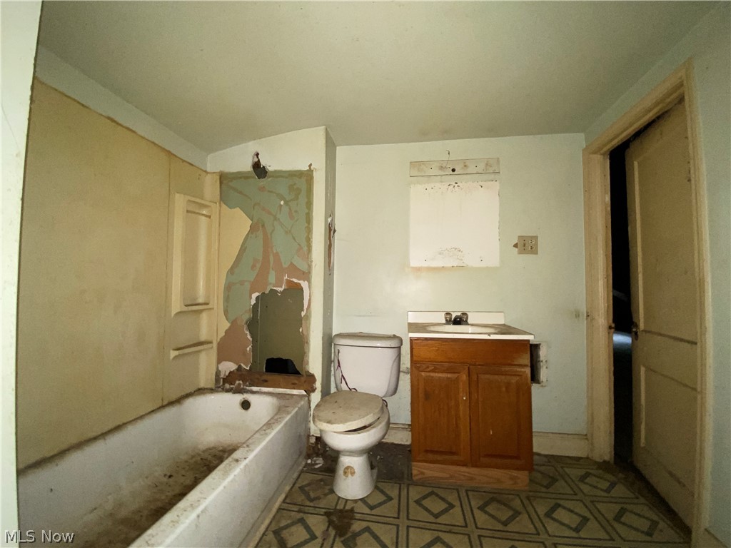 3661 E 59th Street Cleveland OH 44105
