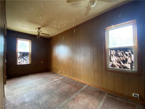 3661 E 59th Street Cleveland OH 44105