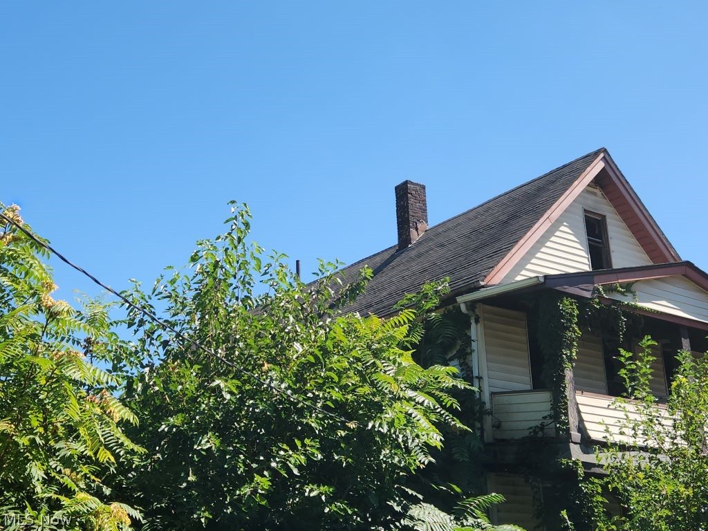 1085 E 66th Street Cleveland OH 44103