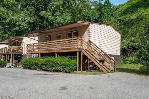 1927 Preston Avenue Akron OH 44305