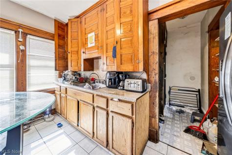 11912 Cromwell Avenue Cleveland OH 44120