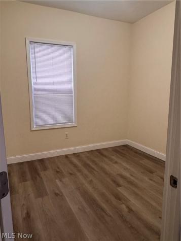 2233 W 98th Cleveland OH 44102