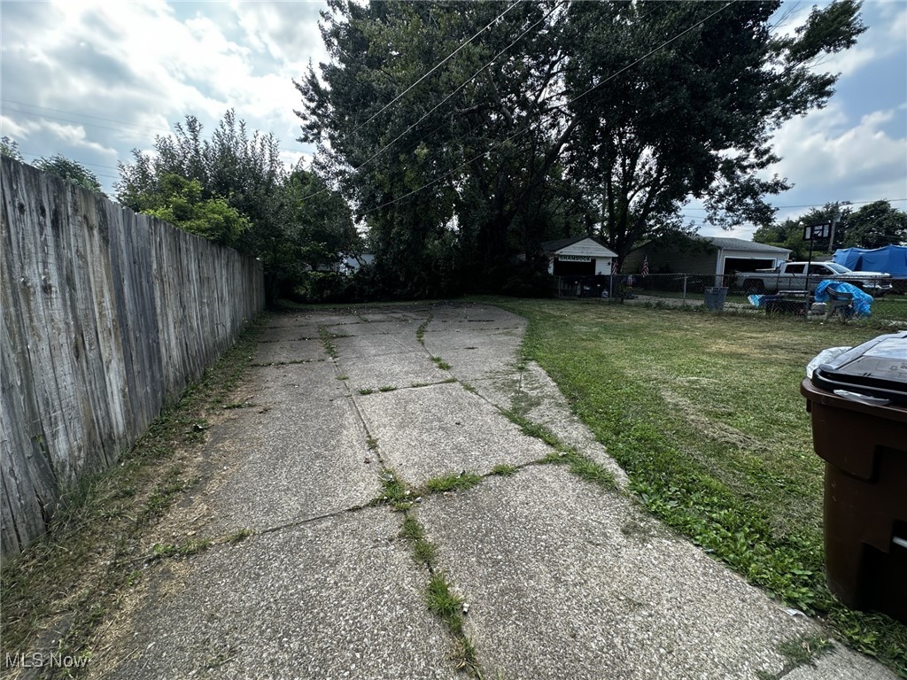 6403 Bradley Avenue Parma OH 44129