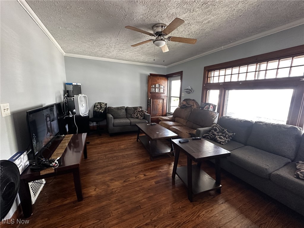 6403 Bradley Avenue Parma OH 44129