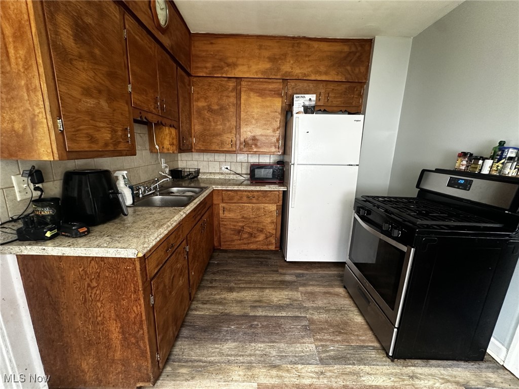 6403 Bradley Avenue Parma OH 44129