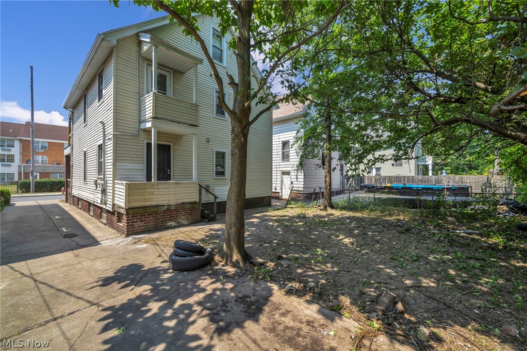 911 Royal Road Cleveland OH 44110