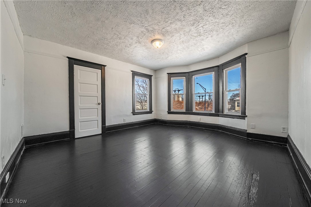 1760 Carlyon Road East Cleveland OH 44112