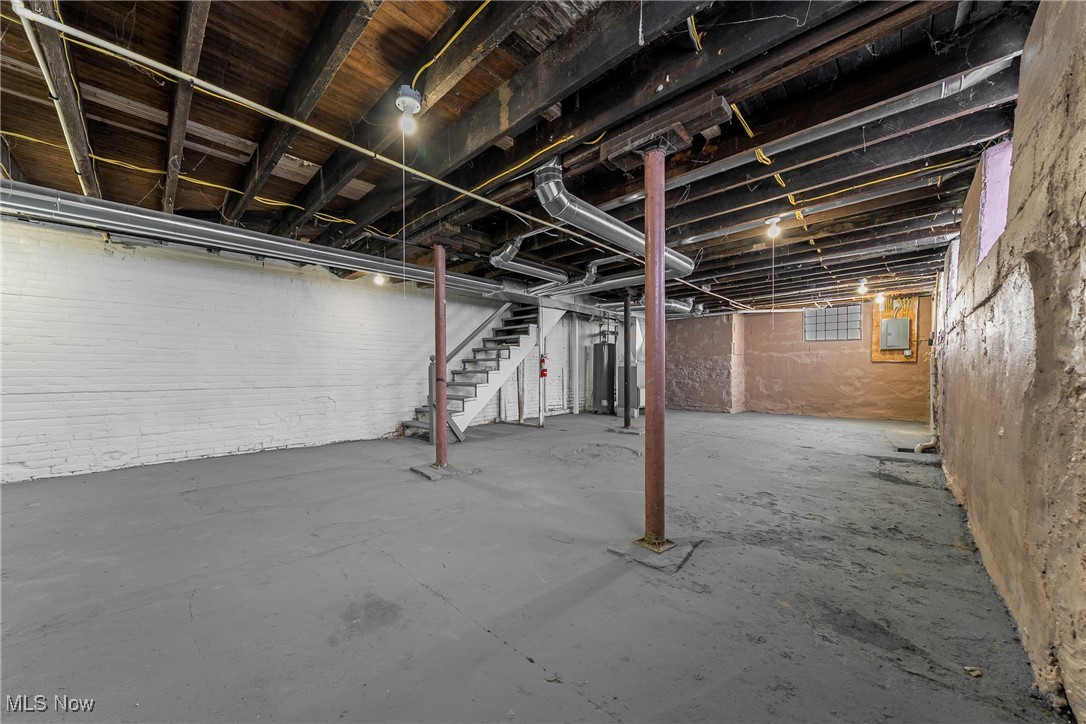 1760 Carlyon Road East Cleveland OH 44112