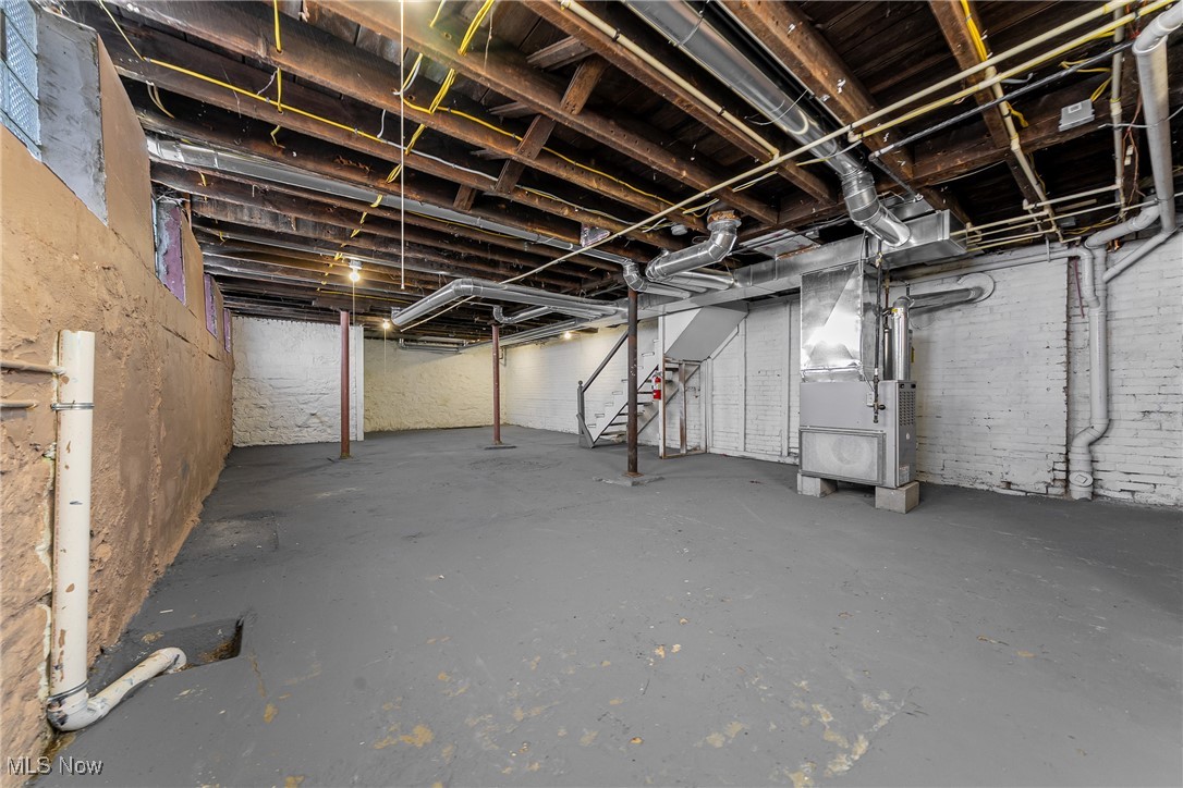 1760 Carlyon Road East Cleveland OH 44112